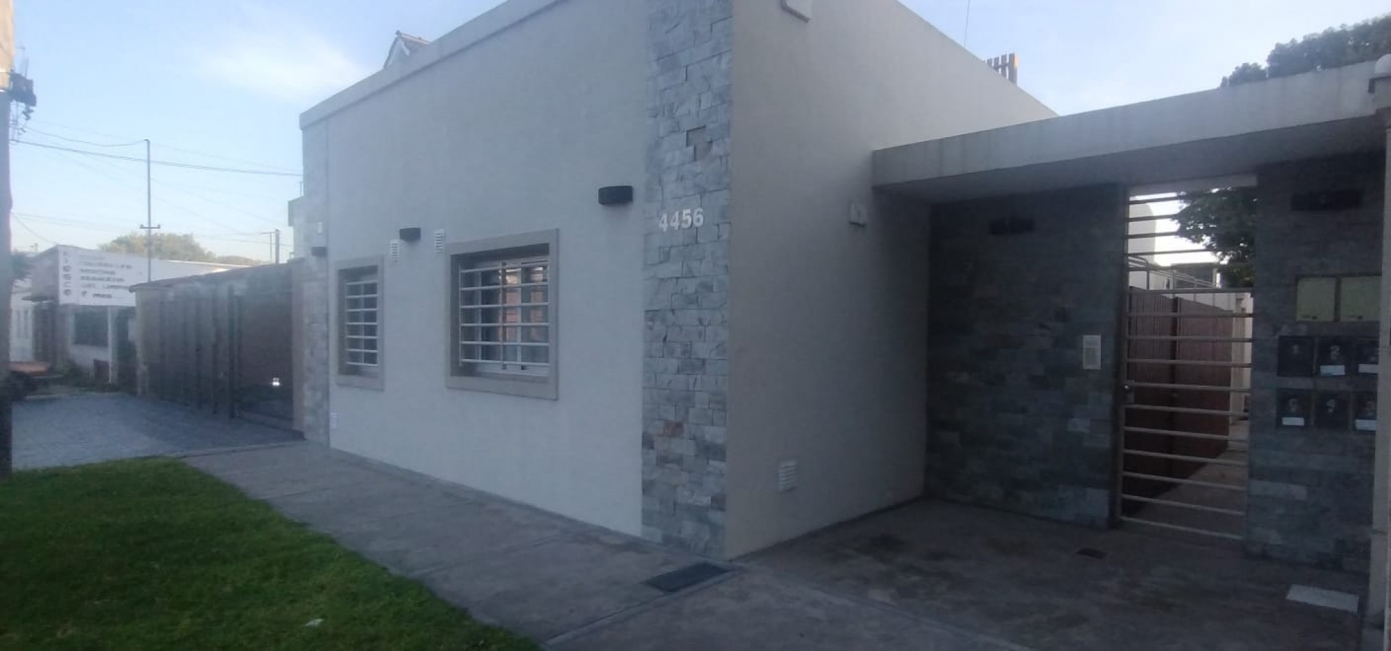 VENTA PH 3 AMB AL FRENTE 